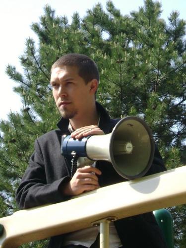 Isaac Hanson - Isaac during midwalk speech in Falls Church