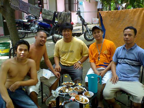 life and friendship - photo of life living with friends