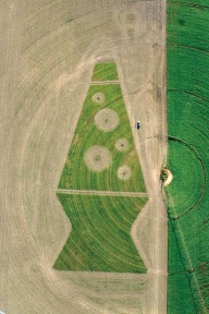 lava lamp crop cricle - Here is one of the pics on Google i found of crop circles..this one was by far the coolest..real or fake i love it!!