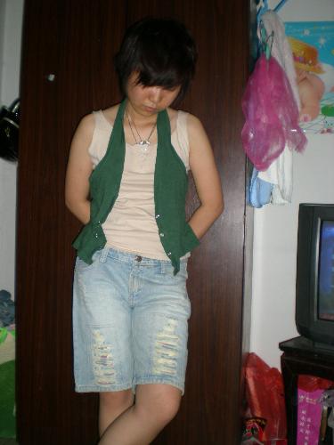 New feelings, New life - I just post my favorite photo of mine.HAHA~ I am a girl, a cool girl!