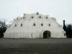 a picture of an Eskimo's house--igloo - this is a photo i have just found from online in the hope that it can show other responders.