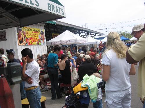 market - People rushing in a Farmer's market.