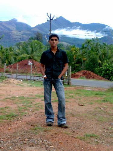 ashif behind chembra peak - ashif infront of chembra peak