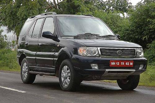 Tata Safari  - The 3.0 liter version of the Tata Safari Dicor. 300 Nm of torque and 115 bhp of power means we are talking turkey. Awesome SUV plagued by quality issues. But on the whole, a great SUV to drive for long distances. Mile Muncher!
