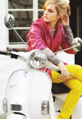 Emma watson,hermione - Now....i hate the trousers u r wearing....but i love u !