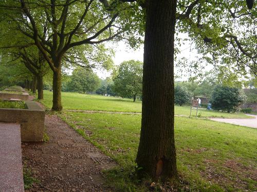 my school.. - it is my school ..i always read english here..hehe do you think it is so beautiful