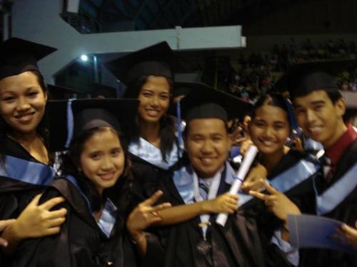Graduation Batch 2008 - This was taken during our Graduation Day last March 29, 2008.. I am the one in front with a curly hair...