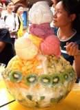Giant combo ice cream - This not only big but huge,,,giant size!!!