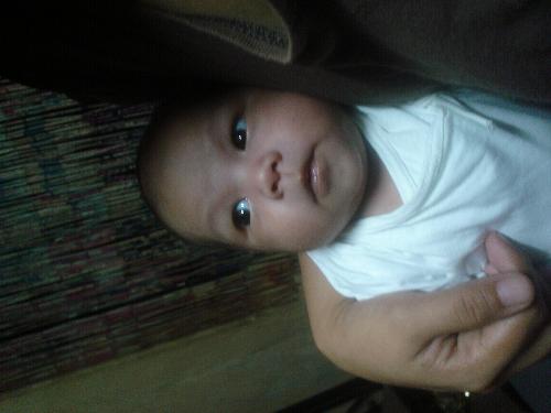 baby - This is the daughter of my friend sister... Is she so cute?? This picture was taken during her 3 months old..