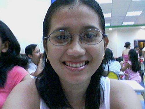 Me wearing eyeglasses - Not good wearing eyeglasses...