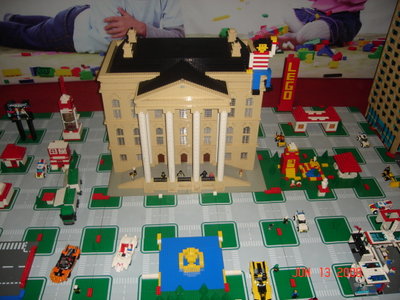 lego world at the phil toy con 2008 - its good that there is such a lego city in this event because i remember my childhood days...