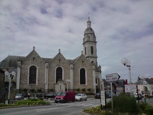 Church in Derval - The Church in the centre of the village of Derval, situated about 20 mins from the market town of Chateaubriant, in the Loire Atlantique Region (dept; 44) of France. More photos available at http://chb44.blogspot.com .