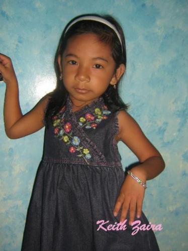 my life - my daughter when she was still on her kindergarten.,love this girl., my life and my girl forever.,Ü i love you so much baby! mwuah!