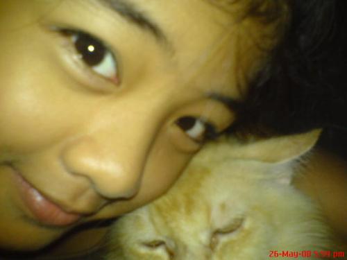 my daughter and garfield - cat treated as human my daughter and garfield - cat treated as human