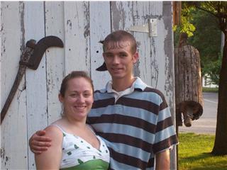 Engagement Photo - I was four months pregnant in this photo but d*mn do I look hot!!!