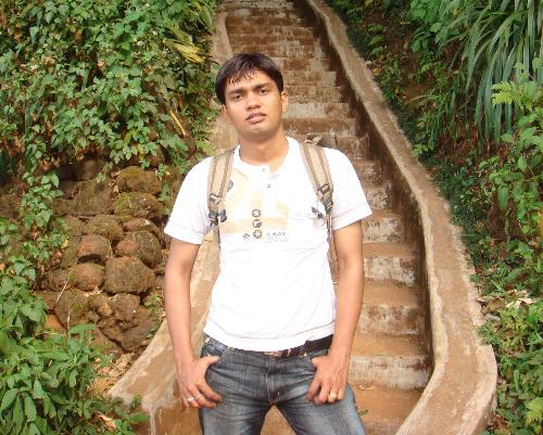 Hitesh - Hitesh at ChicMangloor
