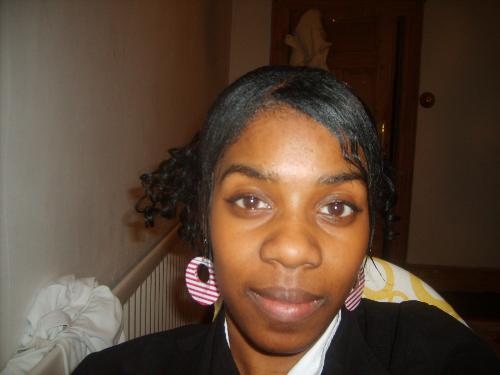 Me all me - I want peeps to know who they are ineracting with. So I've added my pic for all to see.