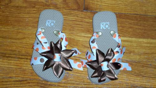 Custom Made Boutique Flip Flops - Contact me at boutiqueflipflops@yahoo.com or http://myspace.com/boutiqueflipflops for further information.