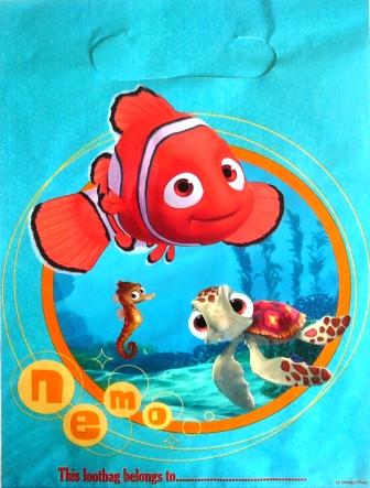 Nemo - Nemo with his friends