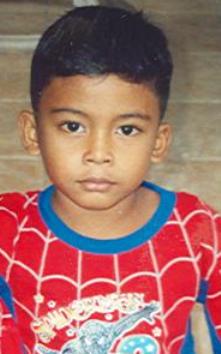 Superkid - My son likes Spiderman very much. He likes to wear spiderman's custome.
