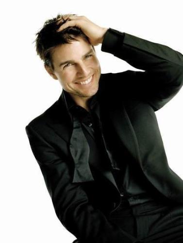 Tom Cruise - Tom Cruise looking great