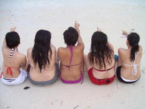 friends - island hopping