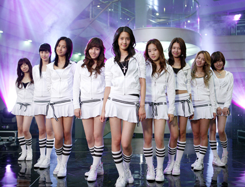 So Nyuh Shi Dae - SNSD (So Nyuh Shi Dae) group pic