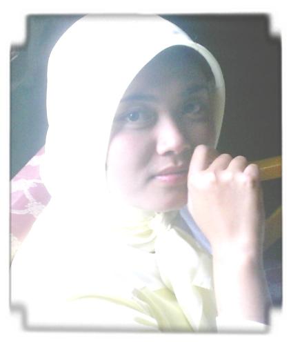 My wife's picture - This is the picture of my wife. She is beautiful, isn't she?