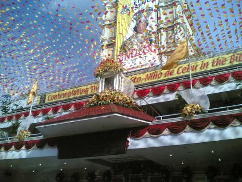 sinulog festival cebu - Traditional Cebu Festival every year the SINULOG.

We cebuanos really participate in this event and are devotee of our child Jesus