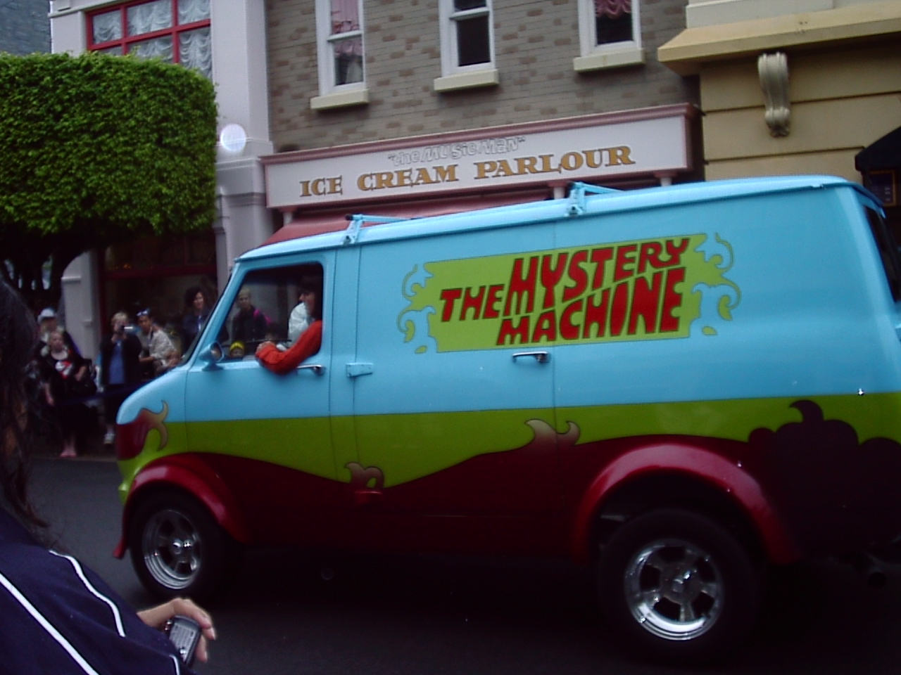 mystery machine