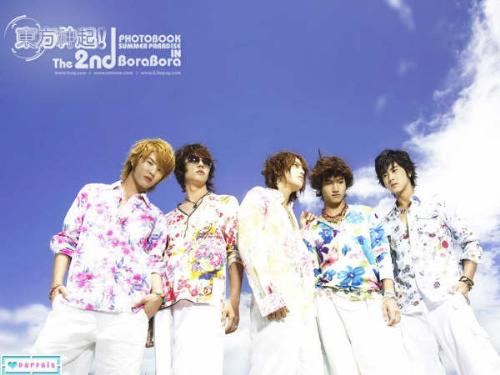 hi ya ya - group picture of dbsk in their hiyaya mv