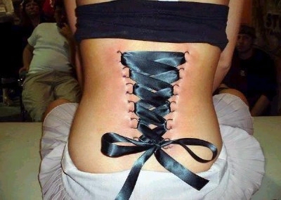 Piercings - Corset piercing