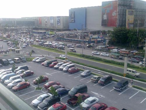 View from top of Trinoma Mall - Here's a view from one of the 4 big malls that surround our place. We've a really good location. It's the Trinoma Mall. It facing the other big one which is SM City North Edsa. Every week we visit them alternately. :D