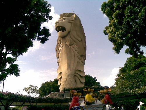 Merlion at Sentosa - This is the Giant Merlion structure in Sentosa, Singapore