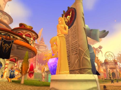 Gold Statue - An elegant statue on Quel'Danas.