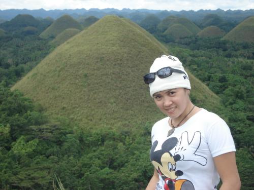 Chocolate Hills - Anne visits Chocolate Hills of Bohol, Philippines