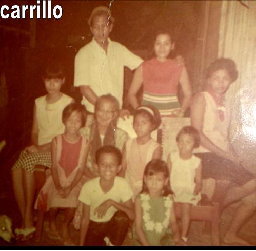 family - this is my family picture. the picture was taken a long long time ago. im only 10 years old then. anyways, do you have your family picture? its nice to have one. keep it.