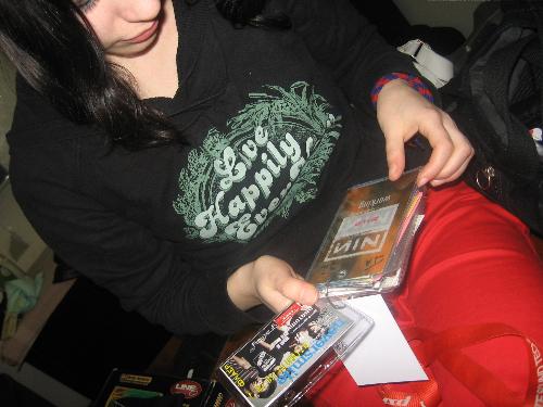 Living Through - Haning out with one Russian band, and looking through their flyers