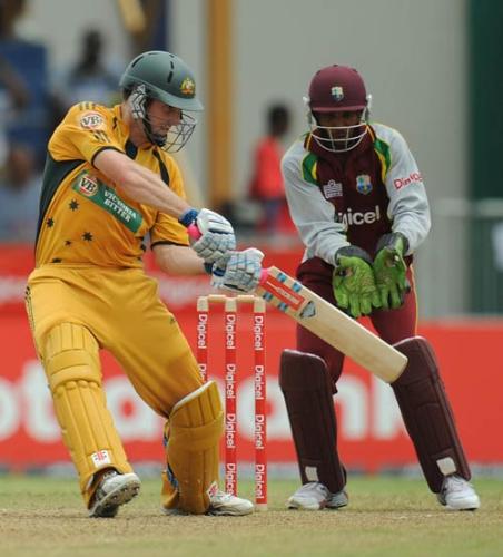 Shaun Marsh - Shaun Marsh cutting