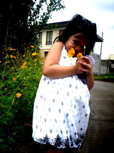 be happy - im happy because ive things that i need. i went to hongkong to see disneyland and ocean park. i went to bohol in the philippines to see tarsier and chocolate hill. im happy because i hve a lot of friends in school.