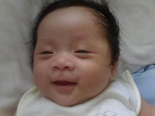 a smile that can fade any worries - As a working mommy, it is so hard to really divide quality time to all the task to be done in a daily basis.. but when I get home, I feel consoled by my children's wit and smiles.. all worries are gone and the determination to always move positively is renewed..