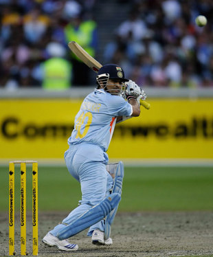 sachin, legend of indian cricket - Sachin plays the ball on back foot behind ponit and watches it go past the point fielder. Such a class player of both front and back foot. it gives great pleasure to watch him play.