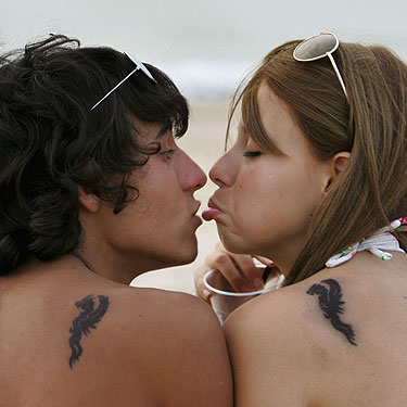 getty kiss  - getty kiss for the two of you