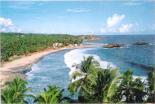 goa beach - This is a beautiful beach.you can enjoy it .It the best spot in india that attracts the foreigners..  Every one who goes to this place will have no heart to go from here