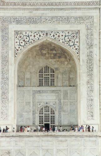 Taj mahal  -  This is a front view of taj mahal..