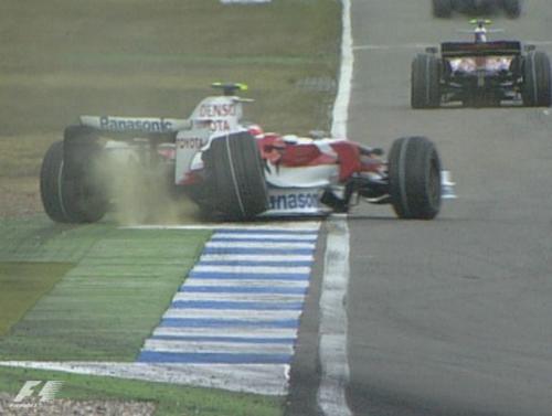 huh? - a toyota car loses tyre during race
