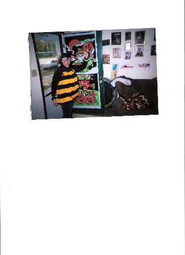 My victorious bee dance. - I love making people smile and laugh. This Halloween I had a lot of people cracking up. Both at work and away from work. I wore this costume all day.