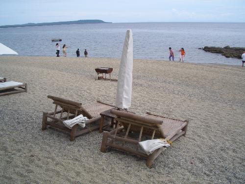benches at the beach - beach :)