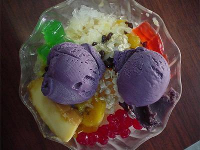 Halo- halo at chowking - Filipino cant forget, i love it by kanutchie 