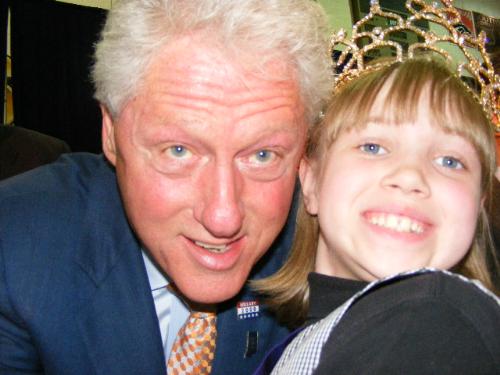 Bill Clinton meets 2007Dream Girls National Suprem - Bill Clinton and 2007 Dream Girls USA Supreme Novice Queen Mary-Katherine (now 2008 National Supreme Royalty Queen) meet